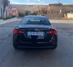 نيسان سنترا